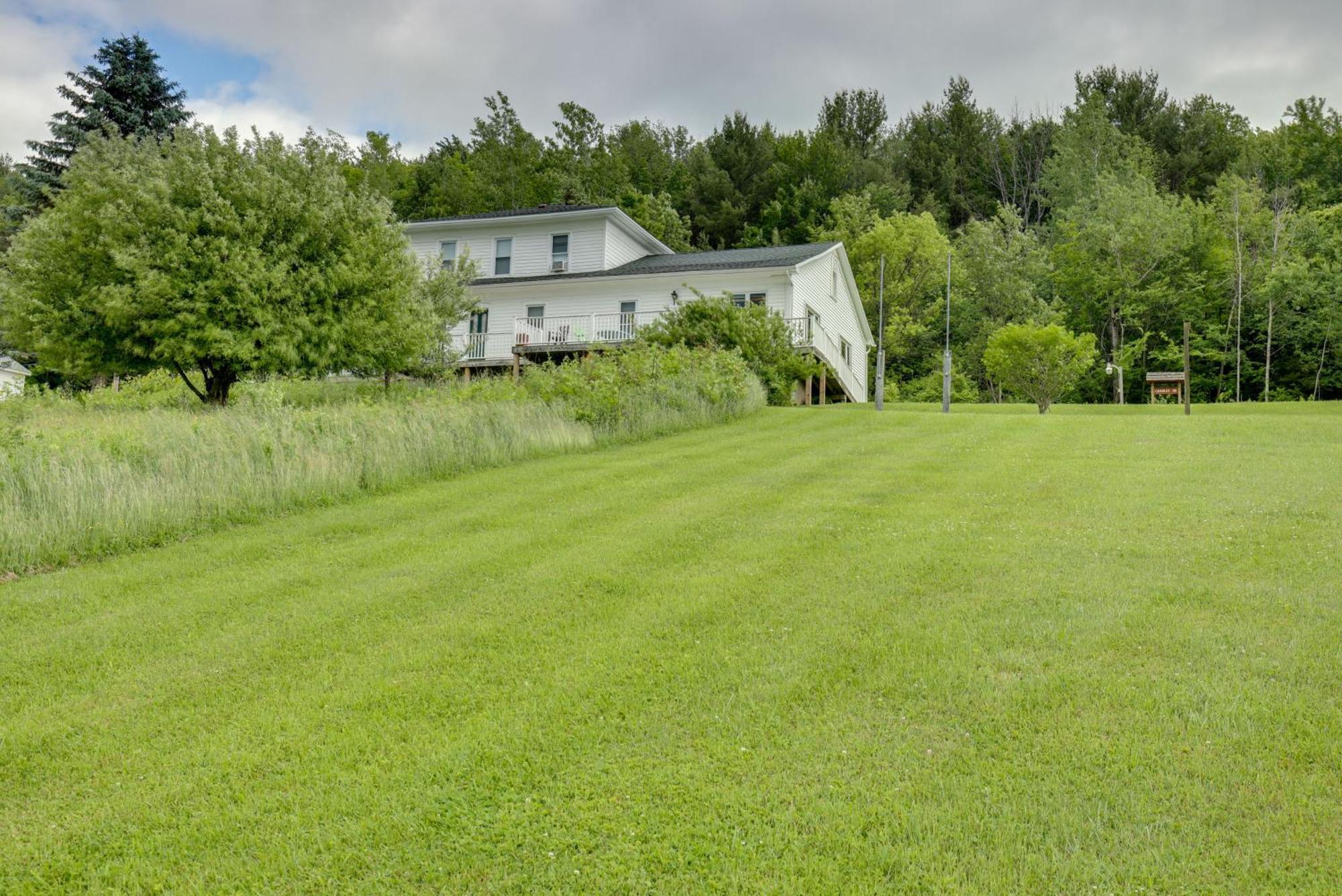 Lawrenceville Apartment With Deck Near Gaming Lands! Экстерьер фото