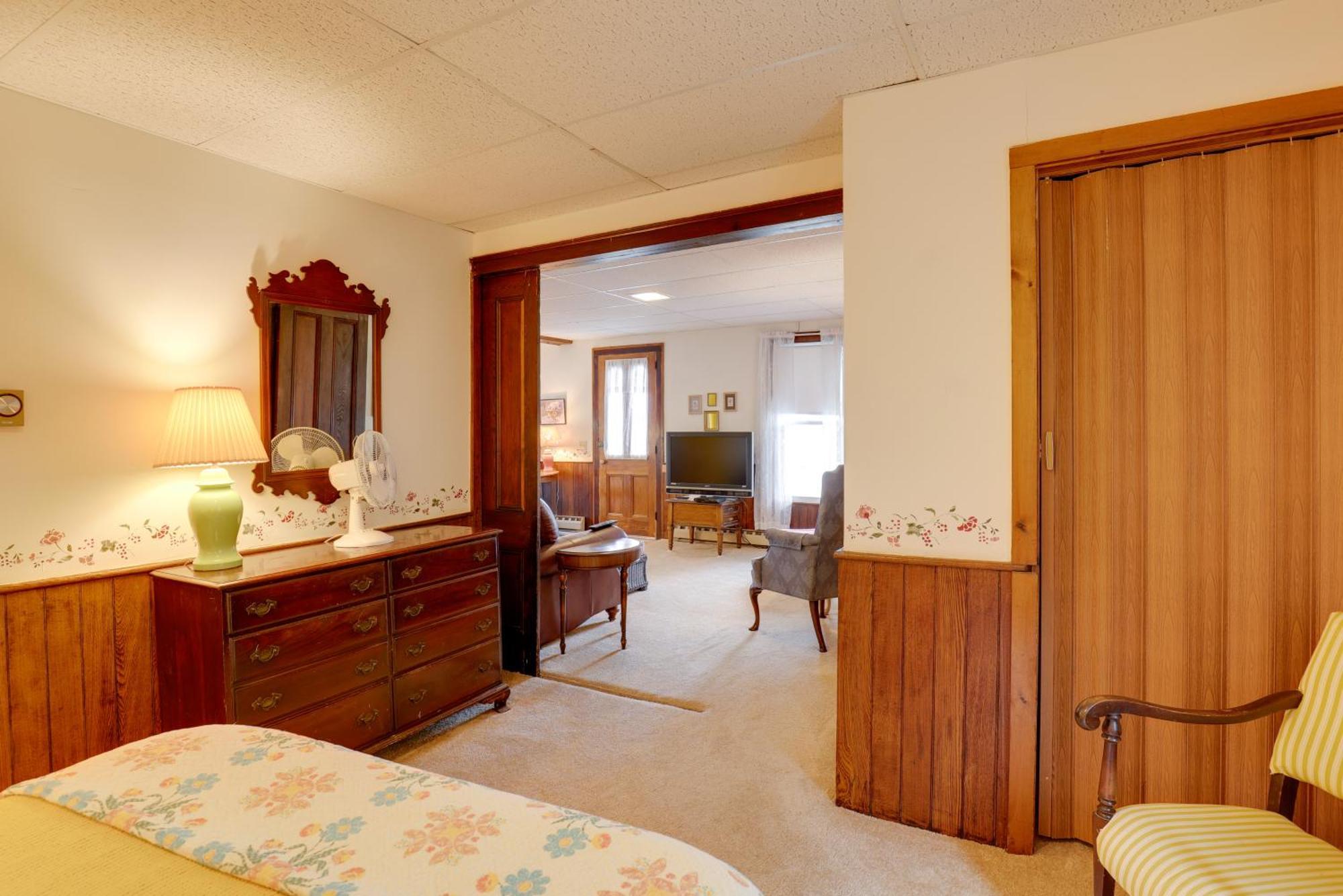 Lawrenceville Apartment With Deck Near Gaming Lands! Экстерьер фото
