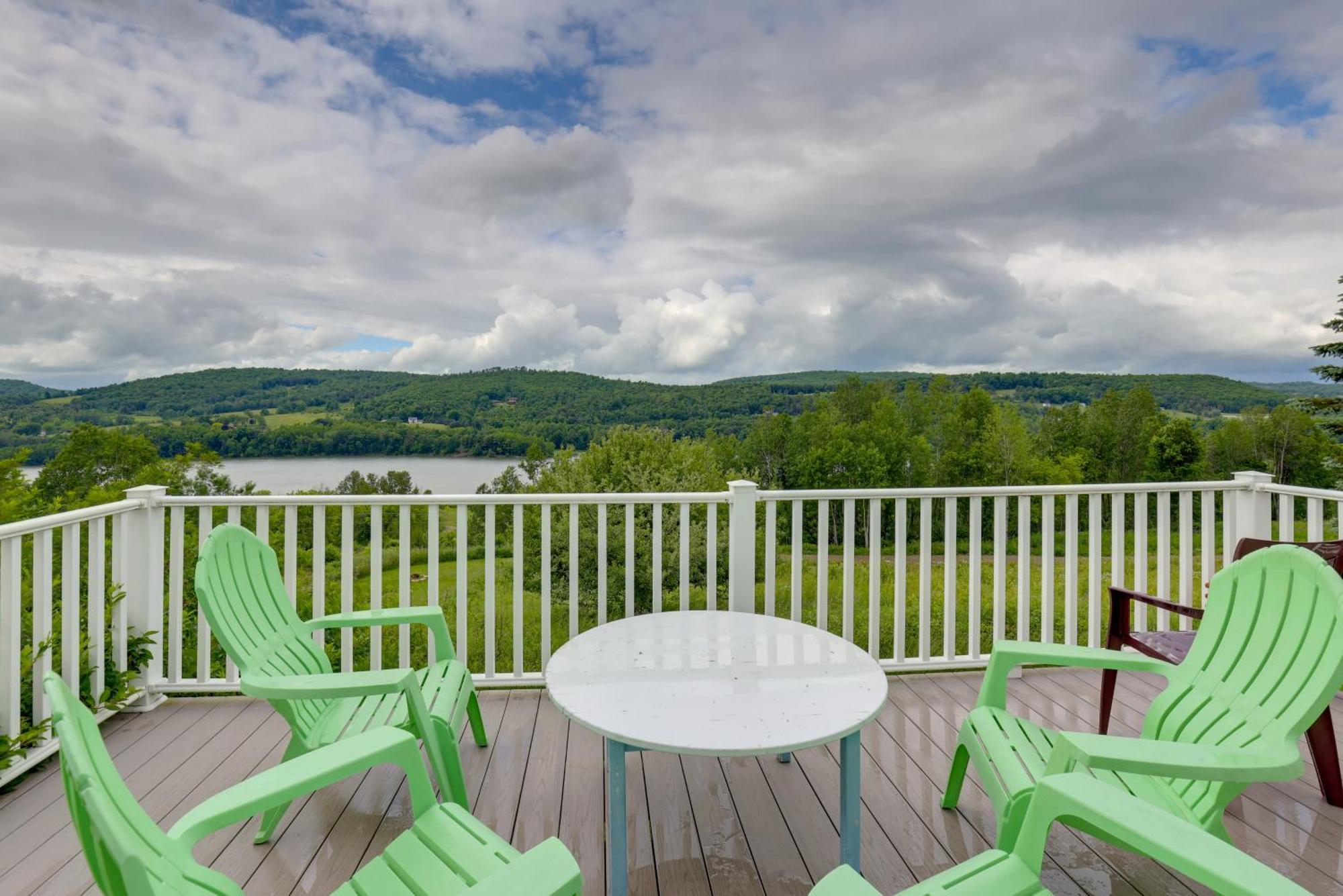 Lawrenceville Apartment With Deck Near Gaming Lands! Экстерьер фото